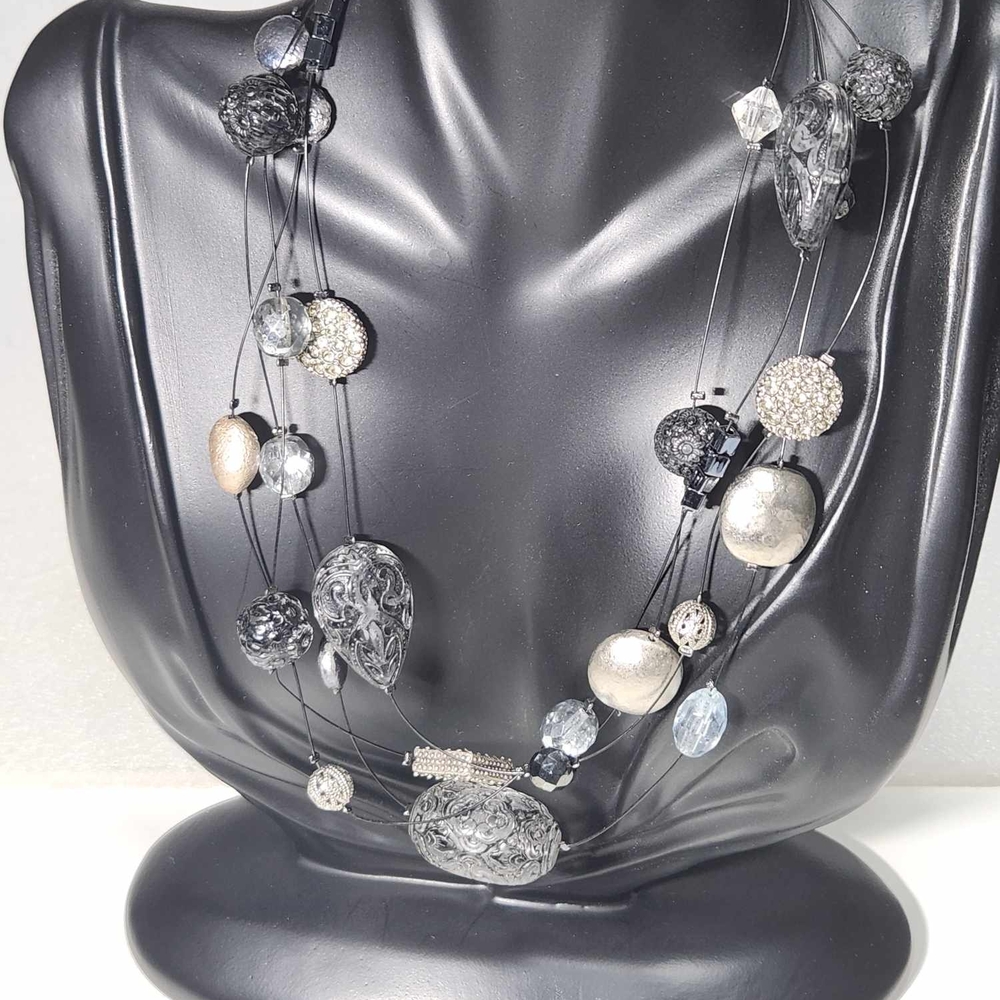 Vtg Chico's Multi Floating Wire Clear Black Beaded Rhinestone Choker Necklace